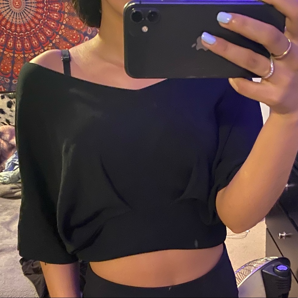 Black Off the shoulder too size small